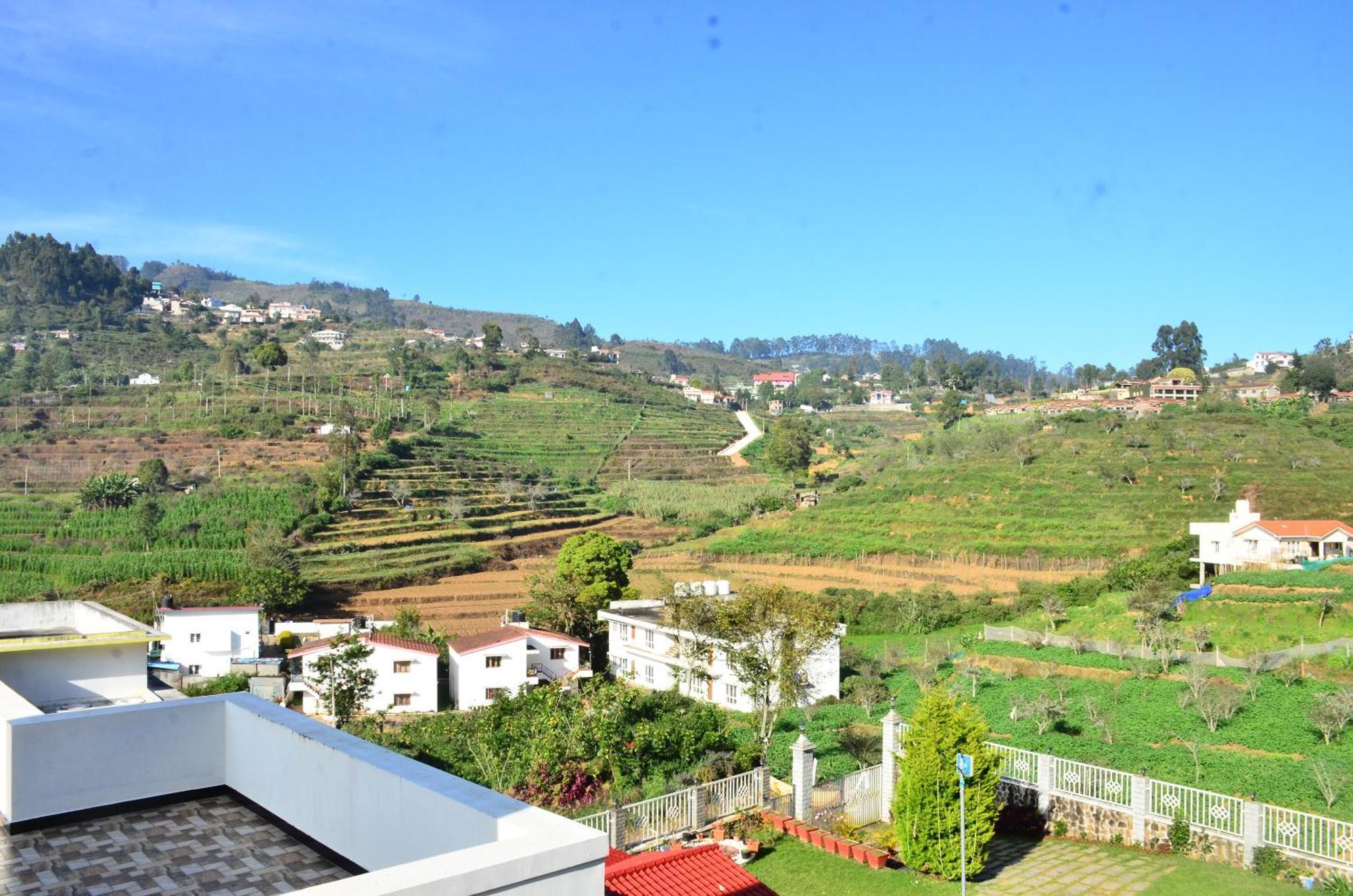 Dusk & Dawn Villa Kodaikanal Exterior photo